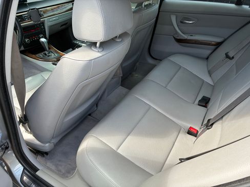 Used 2010 BMW 328i Sedan RWD image 29