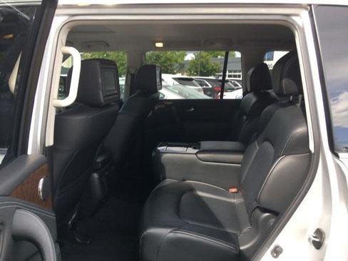 Used 2015 INFINITI QX80 4WD w/ 22" Wheel Package image 14