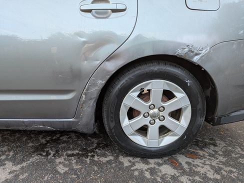 Used 2005 Toyota Prius Hatchback 4D image 9