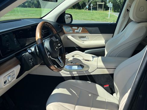 Used 2023 Mercedes-Benz GLE 450 4MATIC image 11