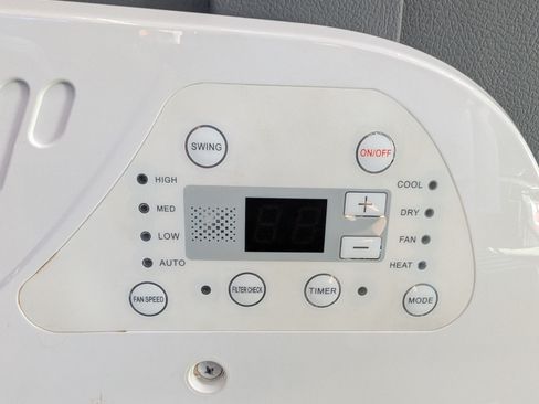 Used 2014 Nissan NV 2500 SV w/ V8 Appearance Package image 23