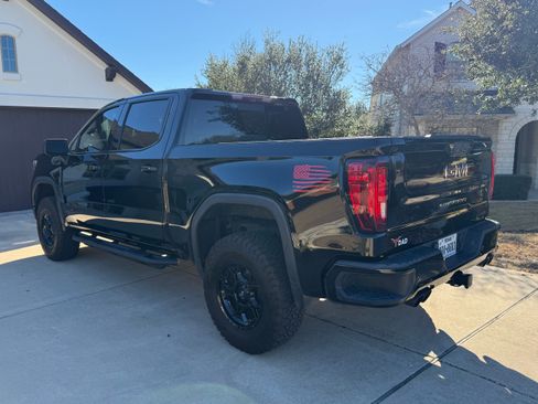 Used 2021 GMC Sierra 1500 AT4 w/ AT4 Value Package image 4