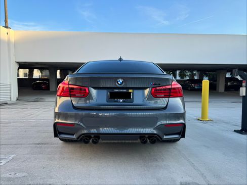 Used 2018 BMW M3 RWD image 12