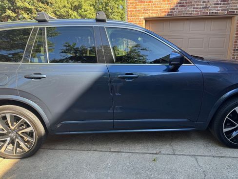 Used 2020 Volvo XC90 T6 Momentum w/ Protection Package image 15