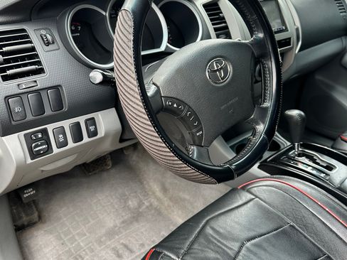 Used 2010 Toyota Tacoma 4x4 Double Cab image 14