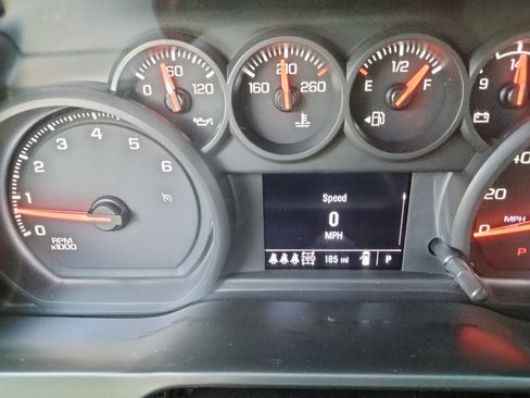 Used 2025 Chevrolet Silverado 2500 Custom w/ Custom Convenience Package image 4