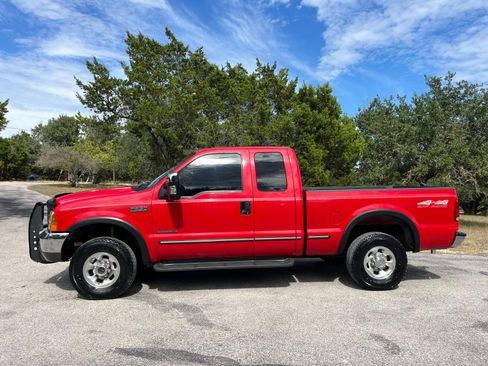 Used 1999 Ford F250 Short Bed image 2