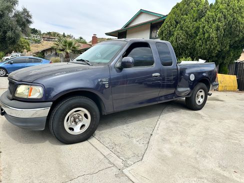 Used 2001 Ford F150 2WD SuperCab image 1