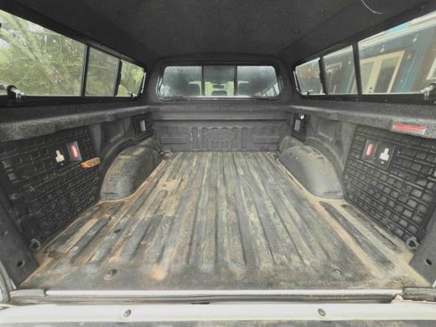 Used 2018 Ford F150 Platinum w/ Equipment Group 701A Luxury image 21