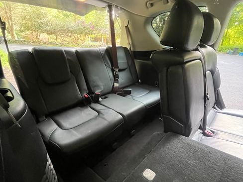 Used 2017 Nissan Armada SL w/ Moonroof Package AWD/4WD image 6