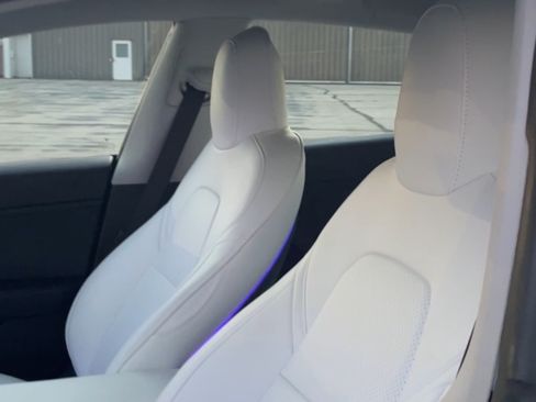 Used 2020 Tesla Model 3 Long Range image 2
