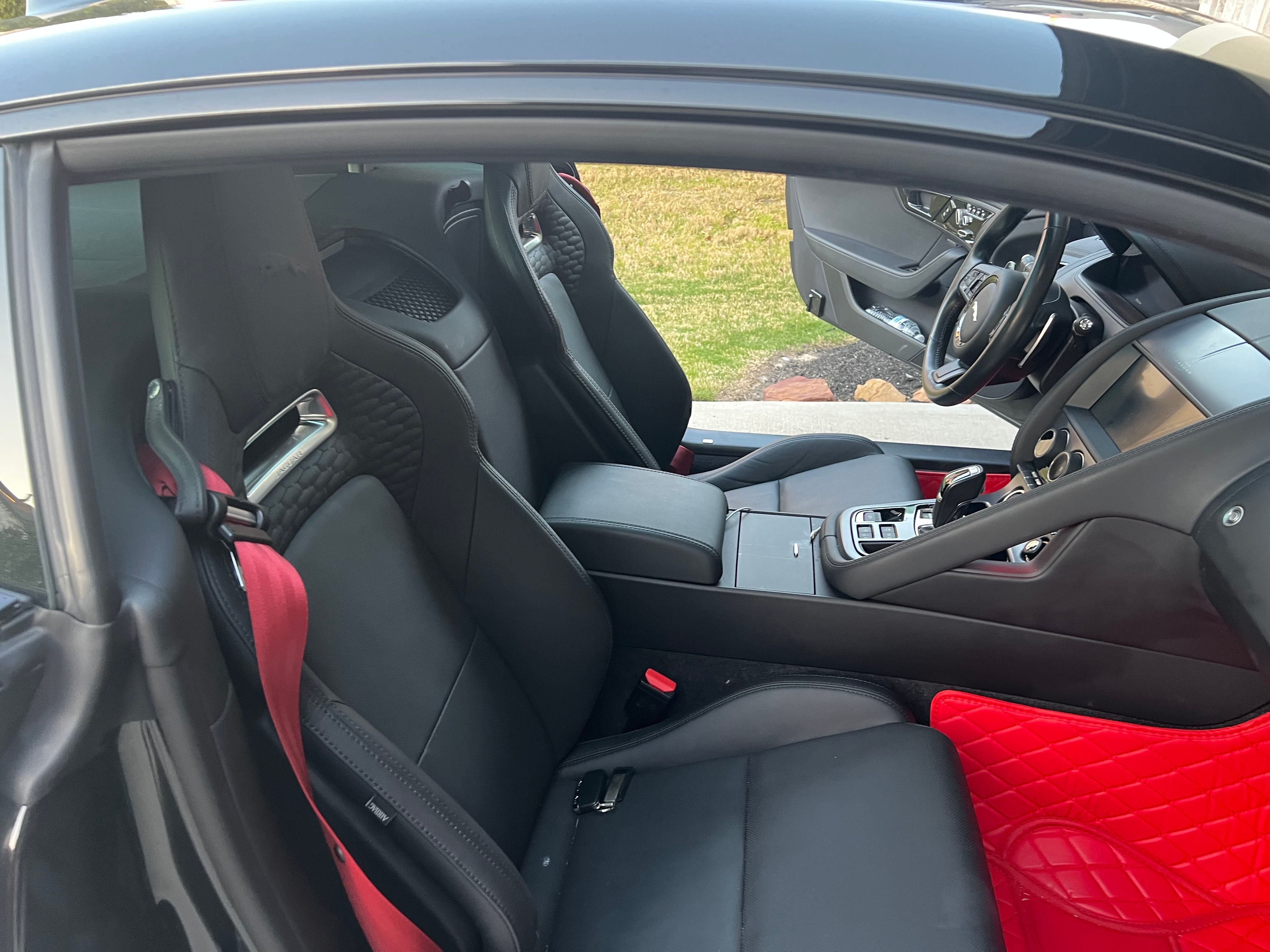 Used 2022 Jaguar F-TYPE Coupe RWD image 8