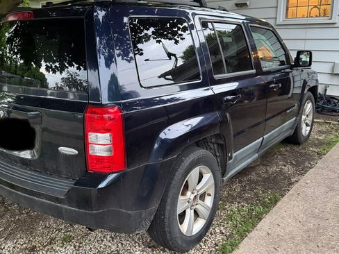 Used 2011 Jeep Patriot Latitude AWD/4WD image 11