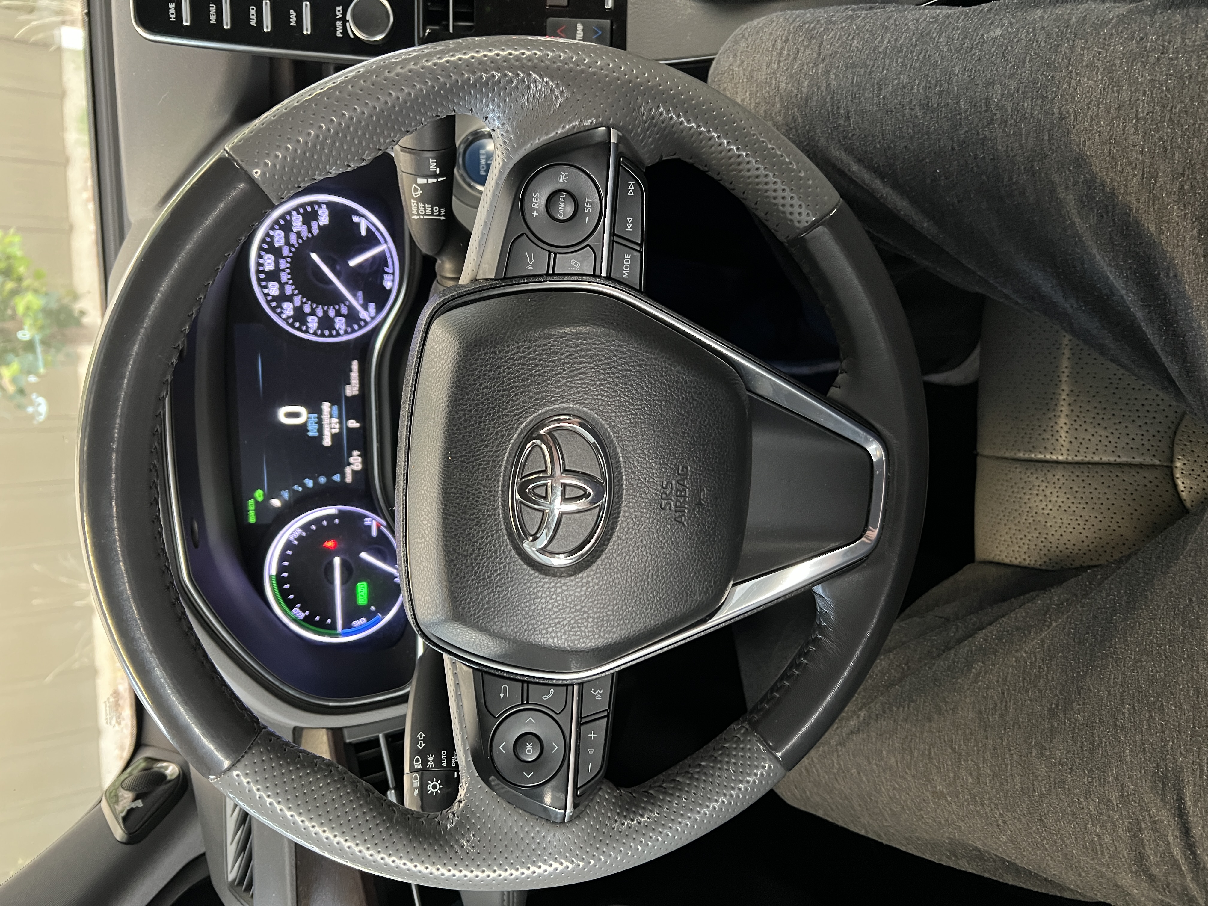 Used 2019 Toyota Avalon Limited w/ All Weather Liner Package FWD image 13