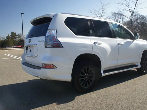 Used 2021 Lexus GX 460 Premium w/ Premium Package image 5