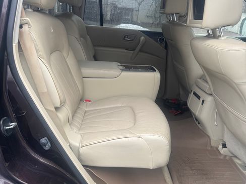 Used 2013 INFINITI QX56 4WD w/ Deluxe Touring Pkg image 13