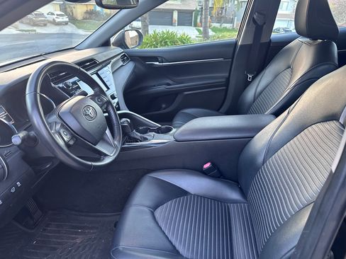 Used 2019 Toyota Camry SE image 8
