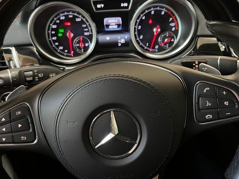 Used 2017 Mercedes-Benz GLS 550 4MATIC image 10