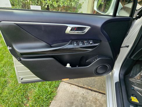 Used 2018 Toyota Mirai image 10