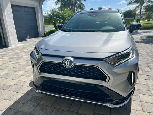Used 2021 Toyota RAV4 XSE w/ Weather Package AWD/4WD image 15