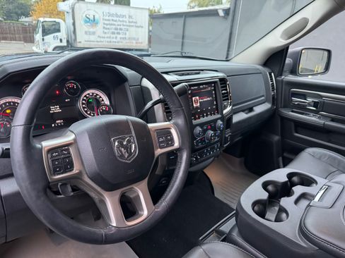 Used 2018 RAM 2500 Laramie w/ Sport Appearance Group image 9