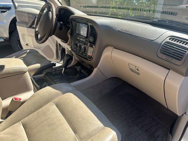 Used 2000 Toyota Land Cruiser AWD/4WD image 12