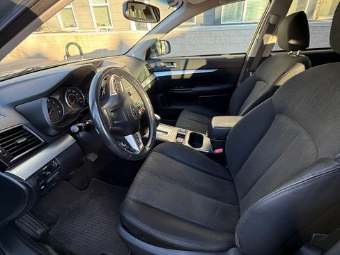 Used 2014 Subaru Outback 2.5i Premium image 4