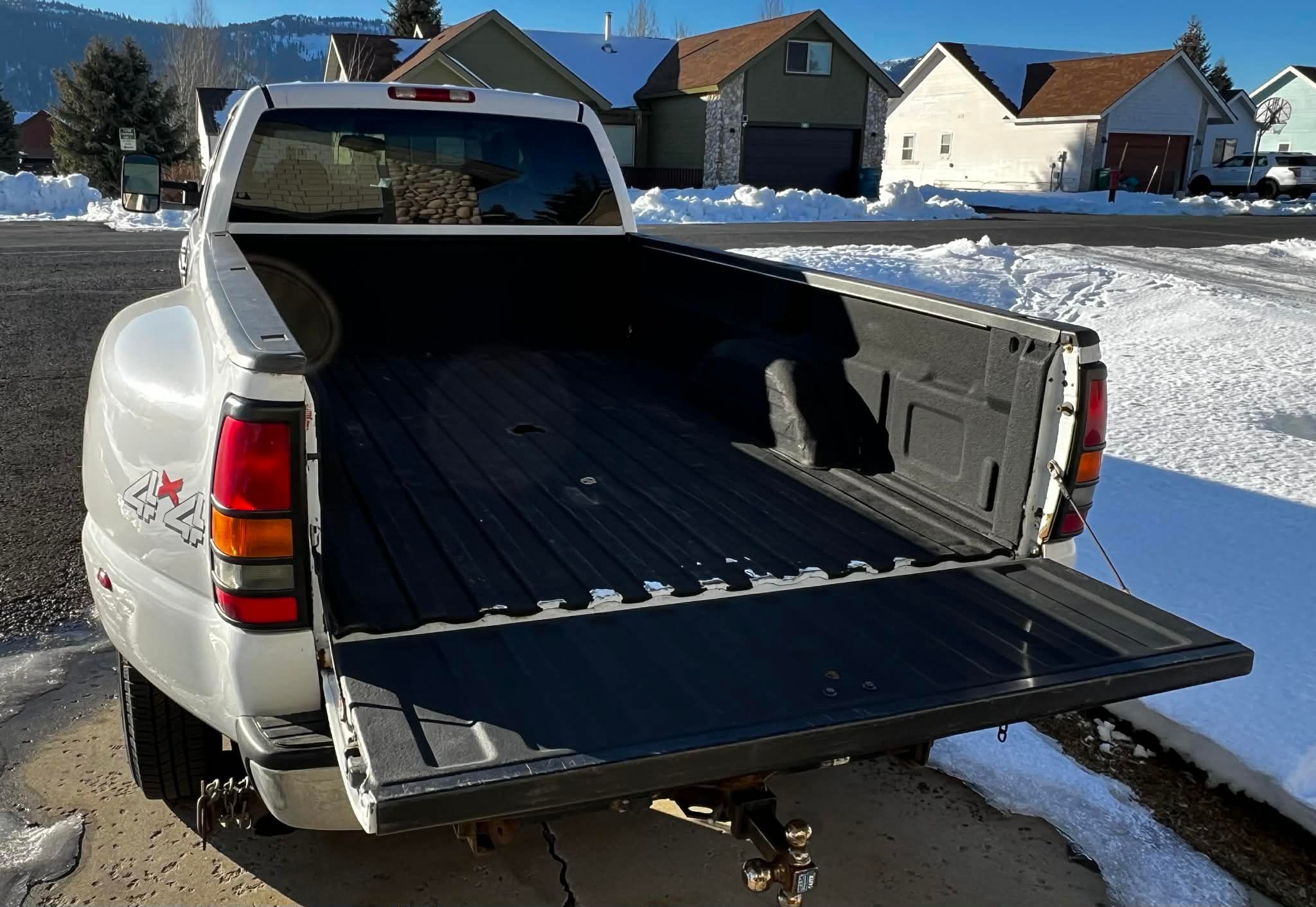 Used 2006 Chevrolet Silverado 3500 LT AWD/4WD image 8