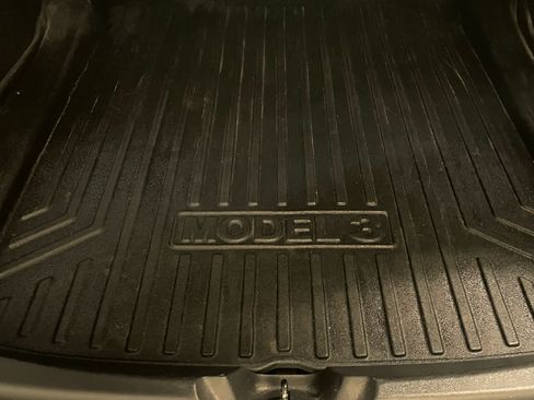 Used 2020 Tesla Model 3 Standard Range Plus image 22