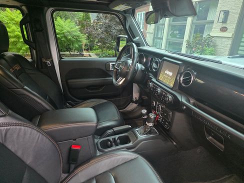 Used 2023 Jeep Wrangler Unlimited Rubicon 392 AWD/4WD image 8
