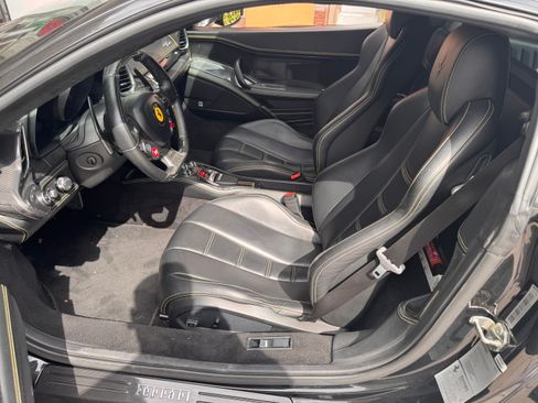 Used 2011 Ferrari 458 Italia Coupe image 15