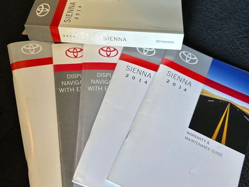 Used 2014 Toyota Sienna SE w/ SE Premium Package w/Entune image 30