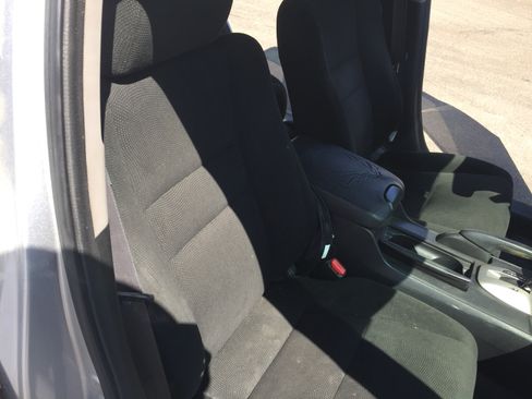 Used 2010 Honda Accord EX image 11