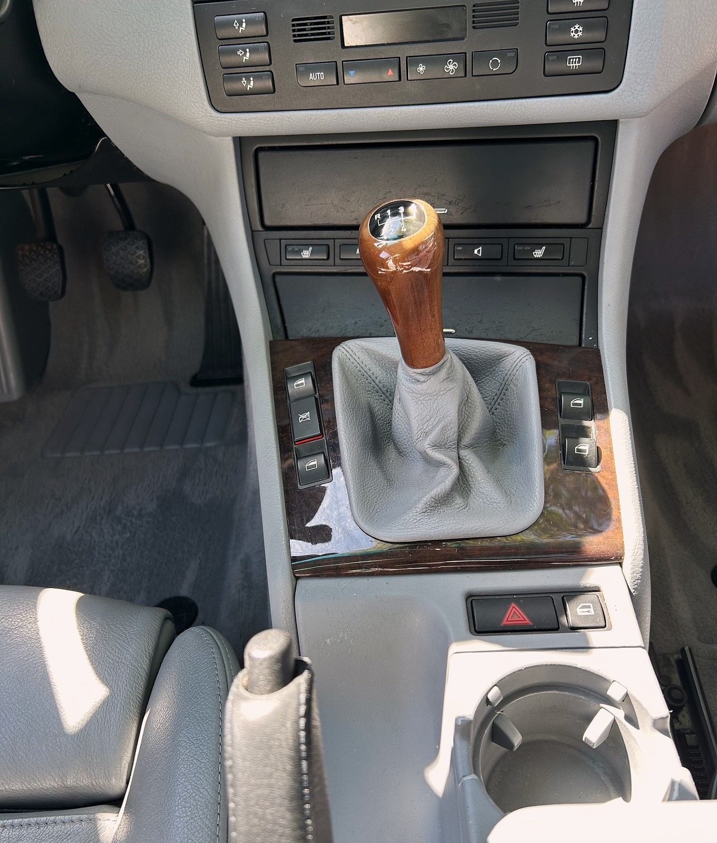 Used 1999 BMW 328i Sedan RWD image 12