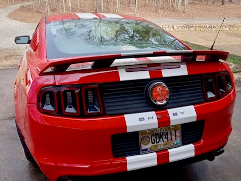 Used 2013 Ford Mustang GT Premium image 10