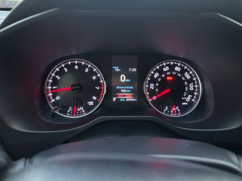 Used 2019 Toyota RAV4 LE w/ Carpet Mat Package FWD image 9