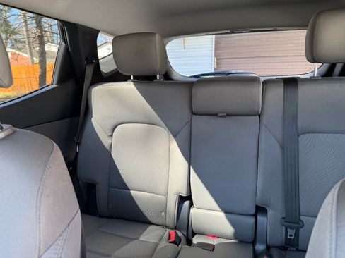 Used 2017 Hyundai Santa Fe Sport image 23