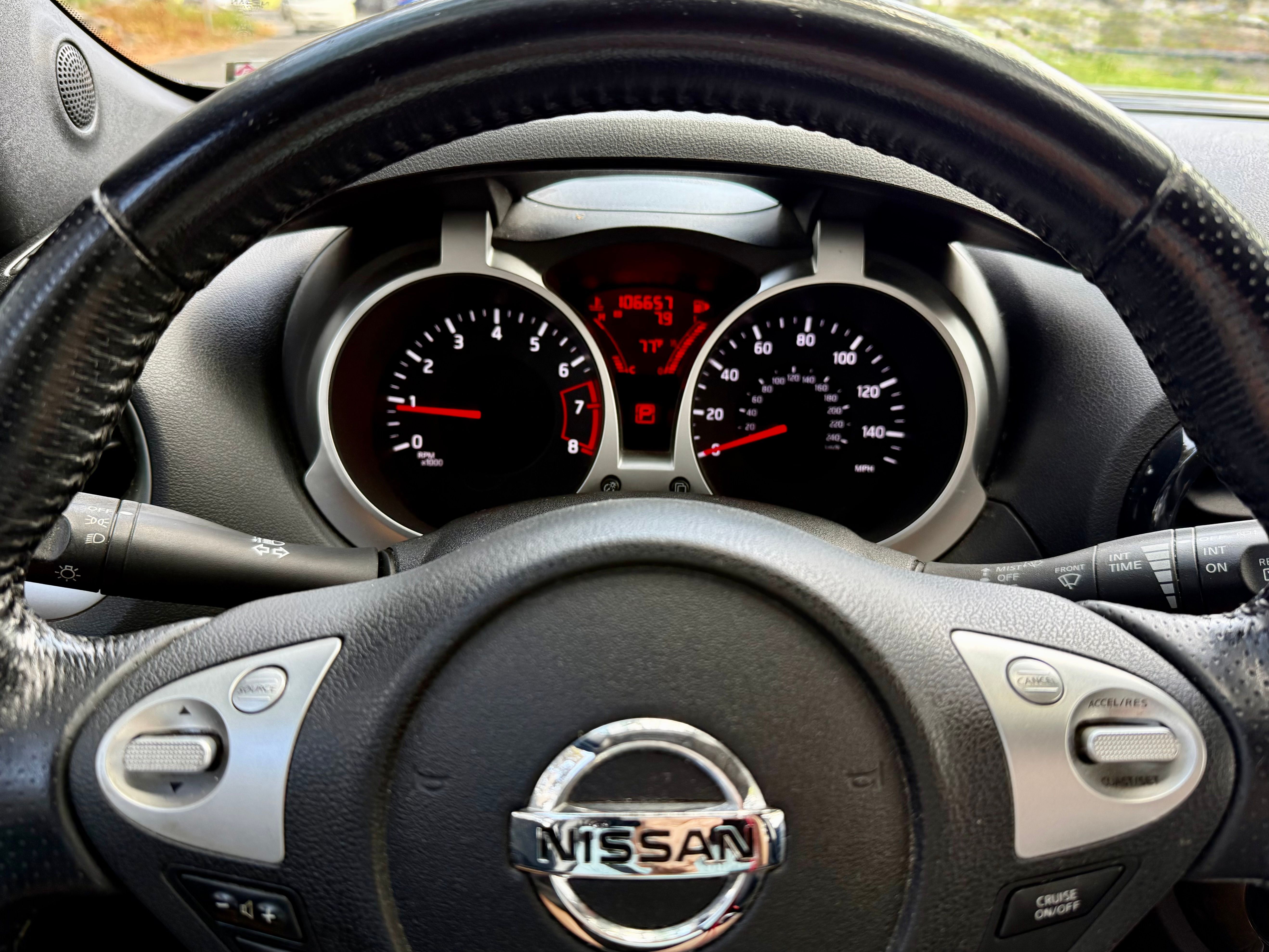 Used 2011 Nissan Juke SV FWD image 11