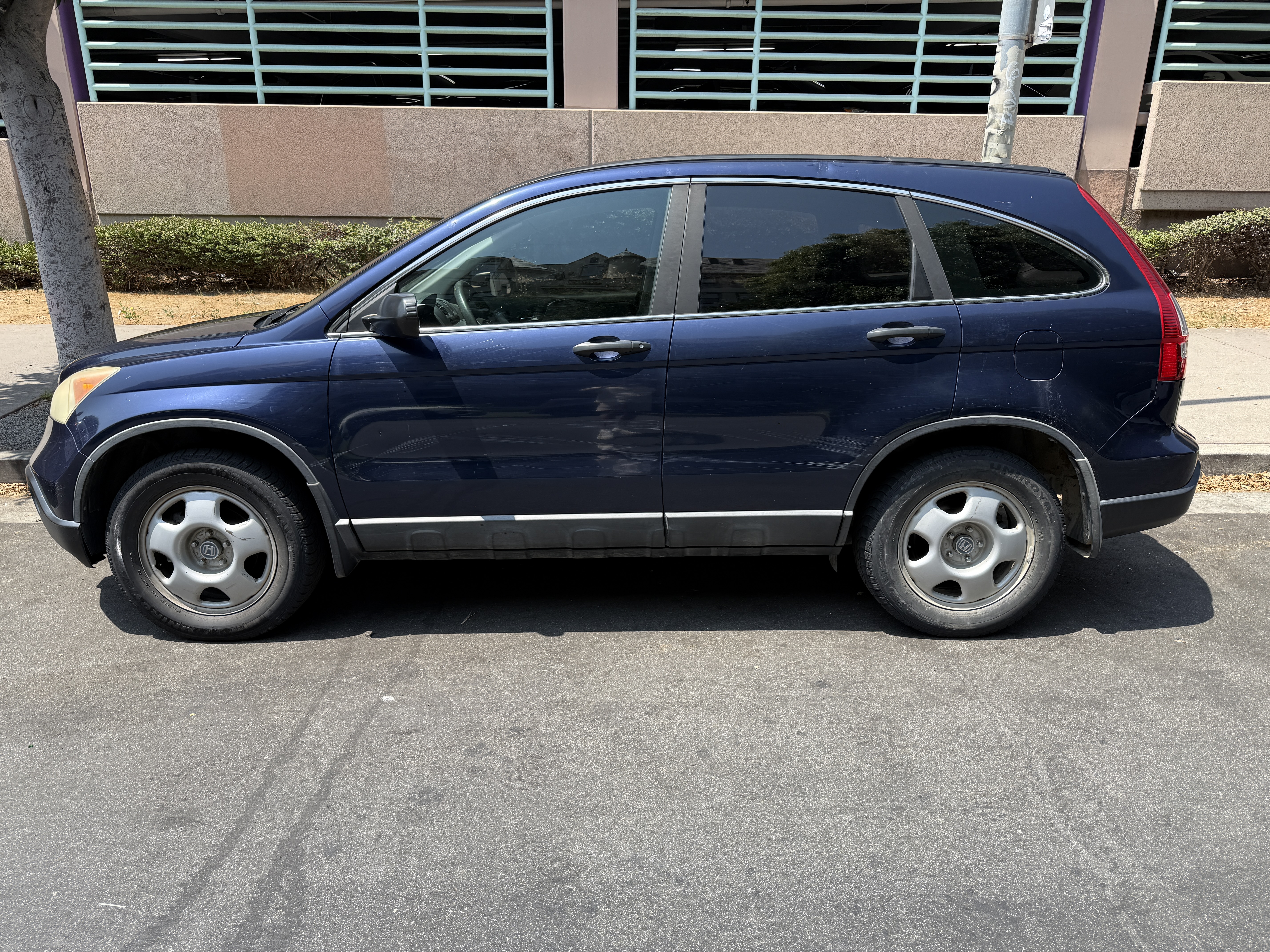 Used 2009 Honda CR-V LX image 1