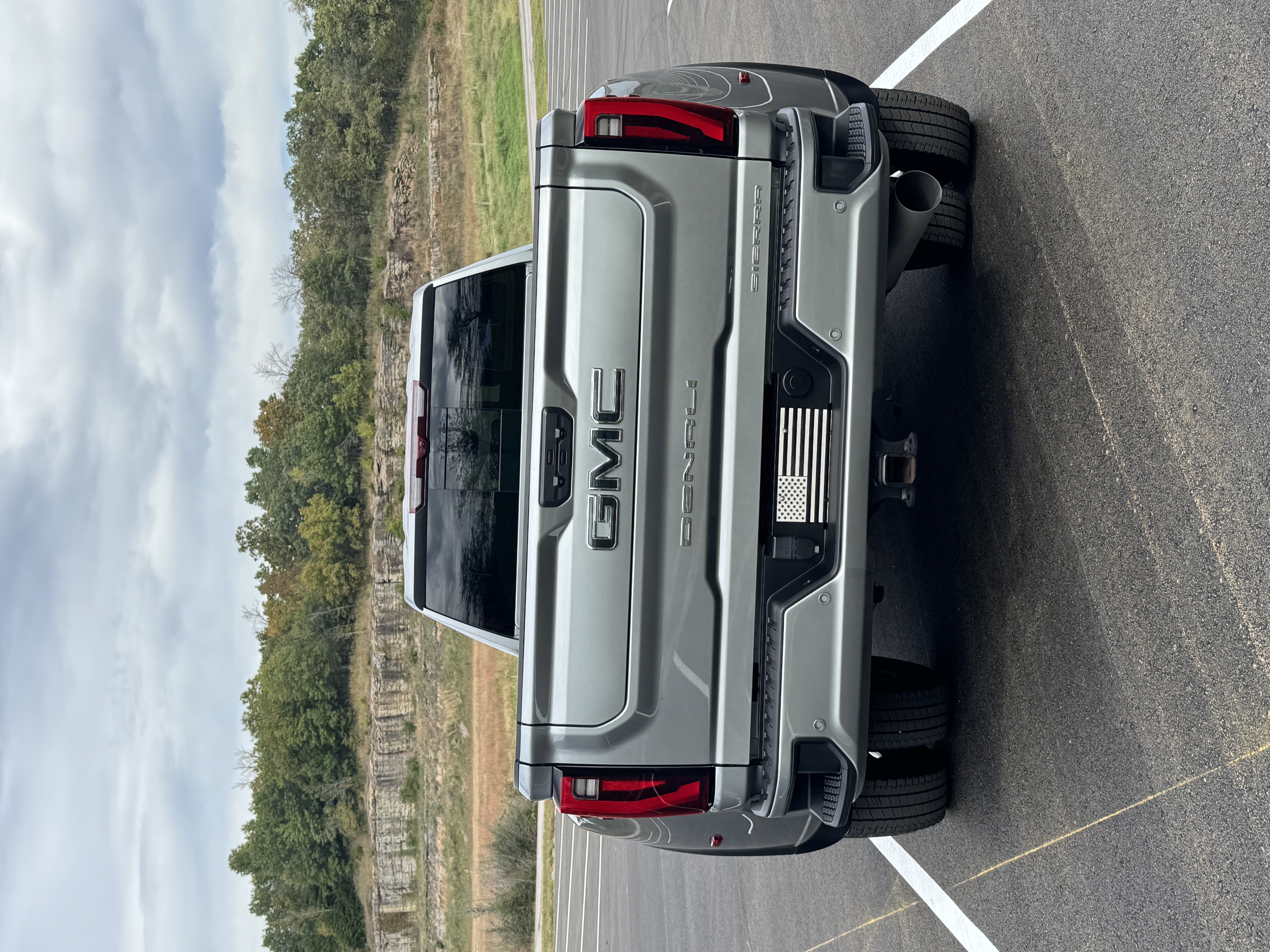 Used 2025 GMC Sierra 3500 Denali Ultimate AWD/4WD image 5