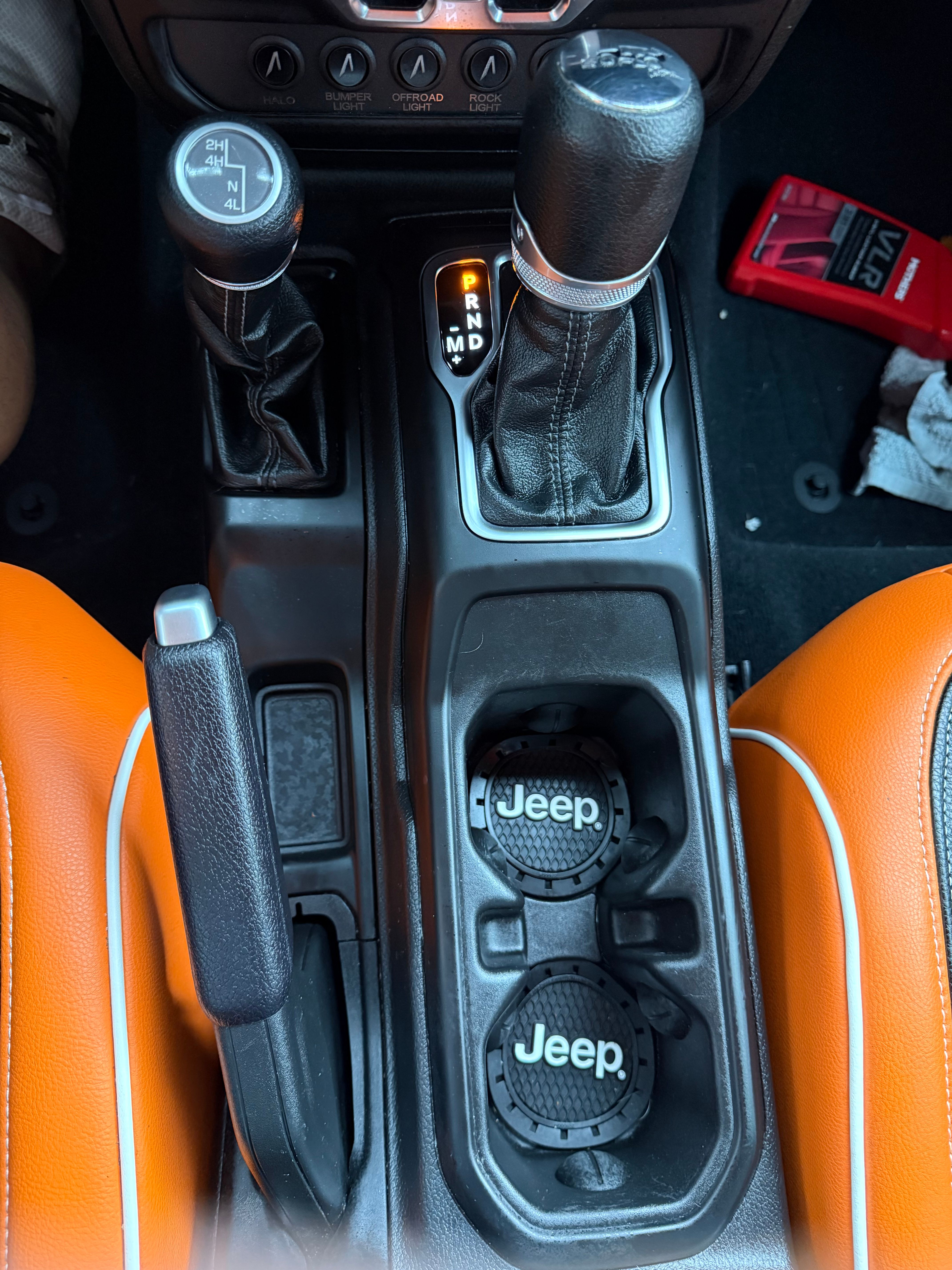 Used 2024 Jeep Gladiator Sport AWD/4WD image 9