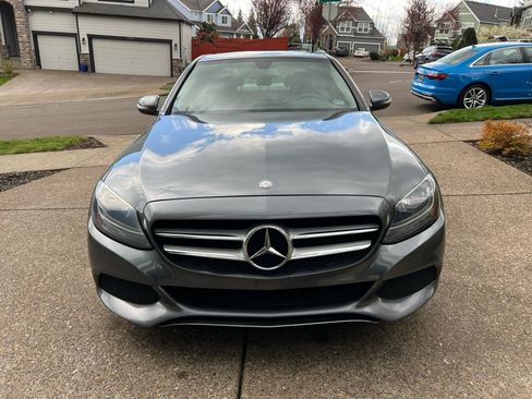 Used 2017 Mercedes-Benz C 300 Sedan image 4
