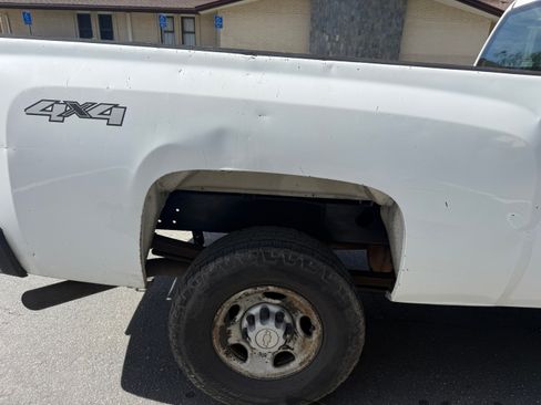 Used 2007 Chevrolet Silverado 2500 W/T w/ LS Package image 10