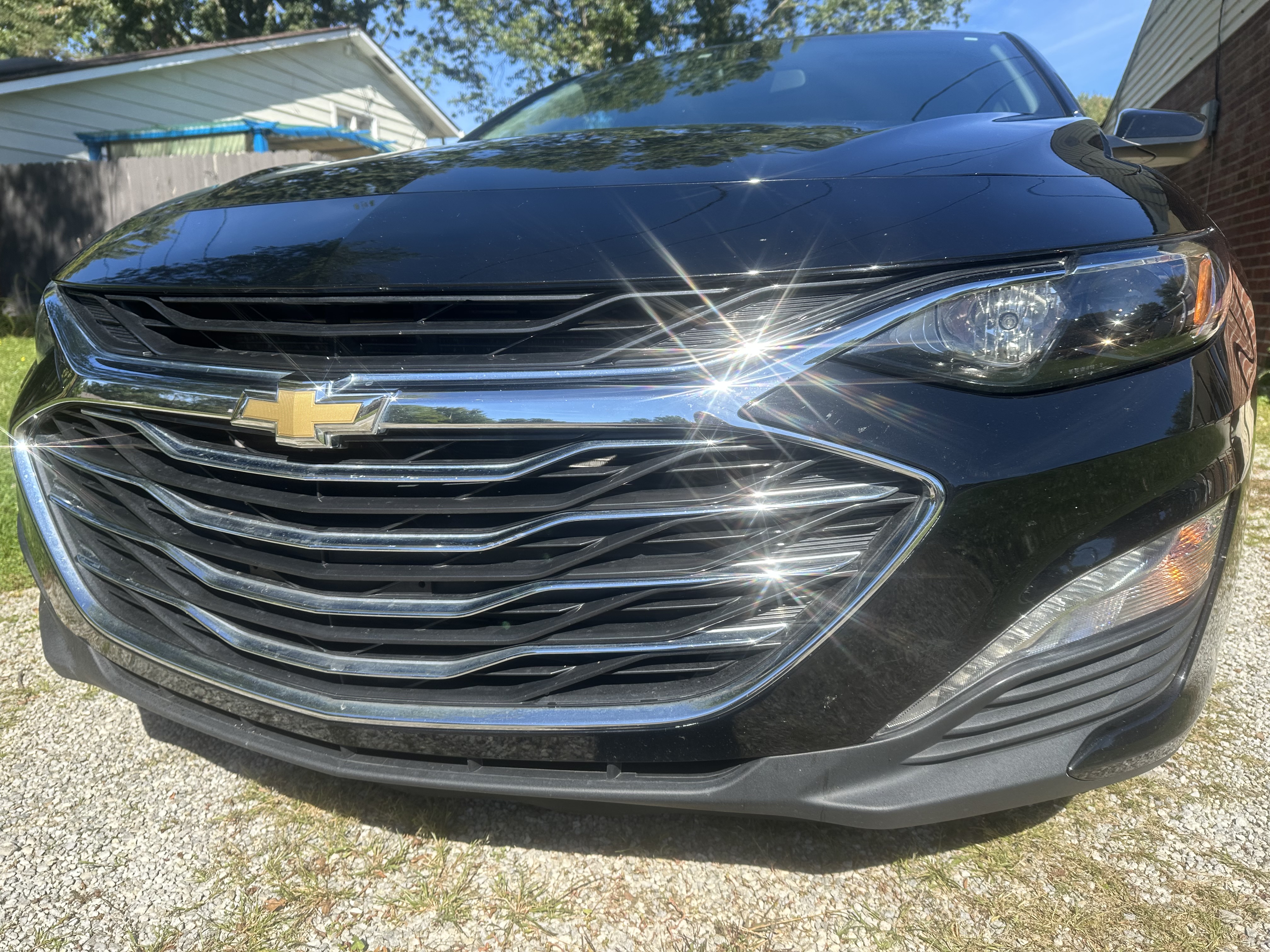 Used 2022 Chevrolet Malibu LT FWD image 2