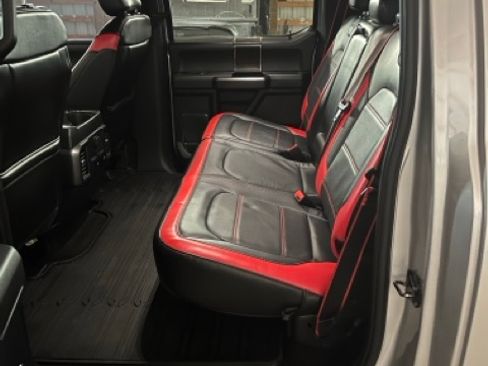 Used 2019 Ford F150 Lariat w/ Equipment Group 502A Luxury AWD/4WD image 14