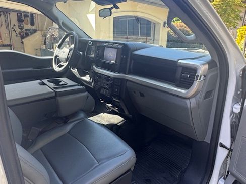 Used 2023 Ford F250 XL w/ XL Chrome Package image 24