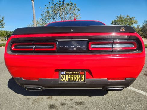 Used 2016 Dodge Challenger R/T Scat Pack w/ Leather Interior Group image 5