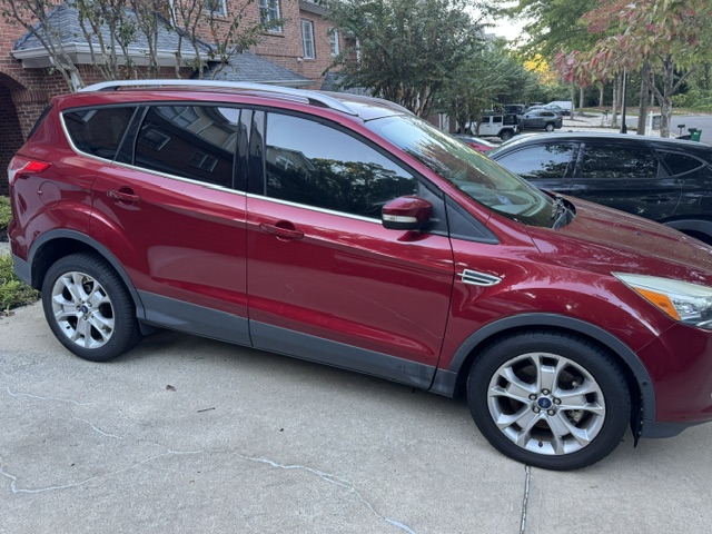 Used 2016 Ford Escape Titanium w/ Equipment Group 301A FWD image 1
