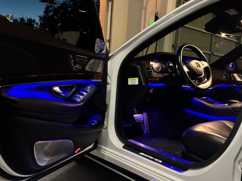 Used 2014 Mercedes-Benz S 63 AMG 4MATIC Sedan image 20