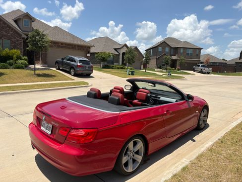 Used 2011 BMW 328i Convertible RWD image 6